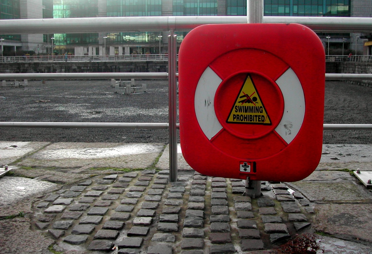 Swimming prohibited