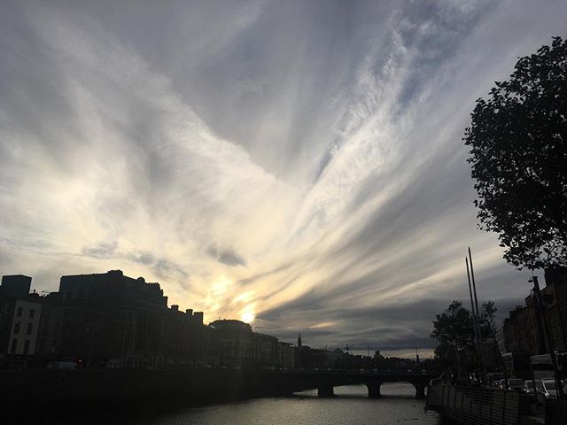 Some sweeping sky ce soir #blog #dublin
